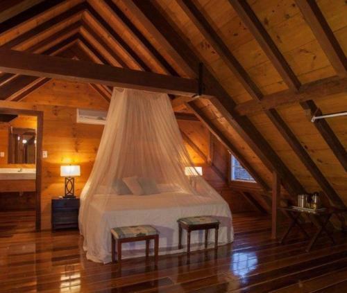 Hotel Admiral's Inn And Gunpowder Suites