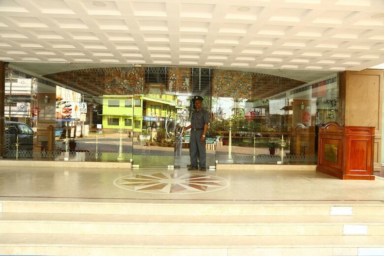 Hotel Mayura Residency