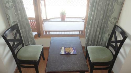 Hotel Kausani Best Inn