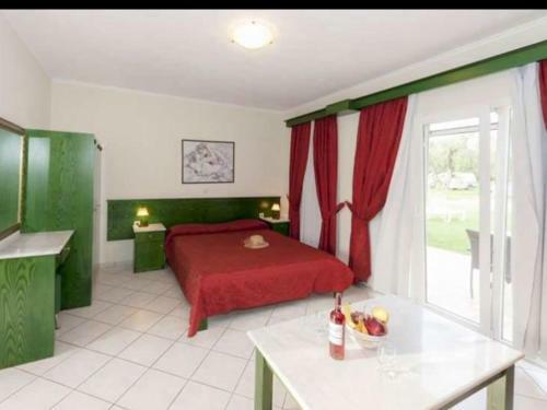 Ballas Paradise Apartments
