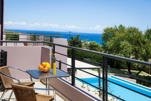 Skala Villa Sleeps 6 Pool Wifi