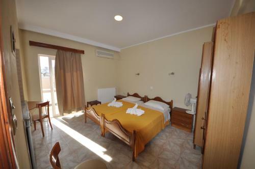 Bikakis Family Apartments