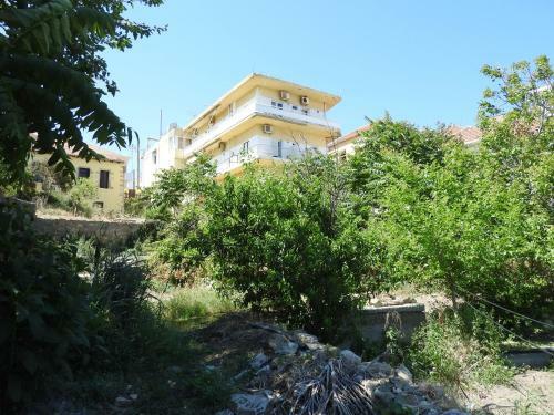 Bikakis Family Apartments