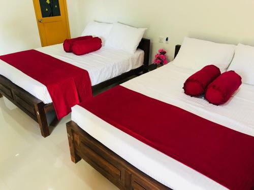 Hostal Swan Holiday Resort