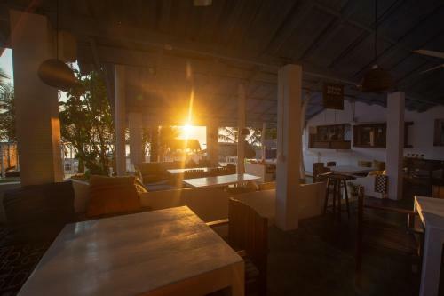 Hotel Water Edge Arugambay