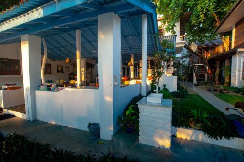 Hotel Water Edge Arugambay