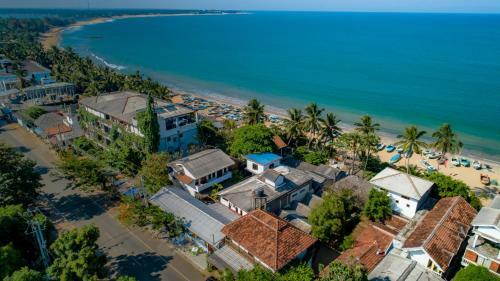Hotel Water Edge Arugambay