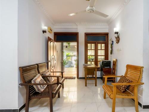 Albergue Yoho Mount Peace Hotel