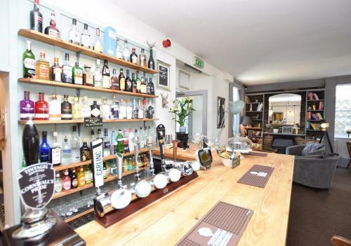 Tintagel Arms Hotel