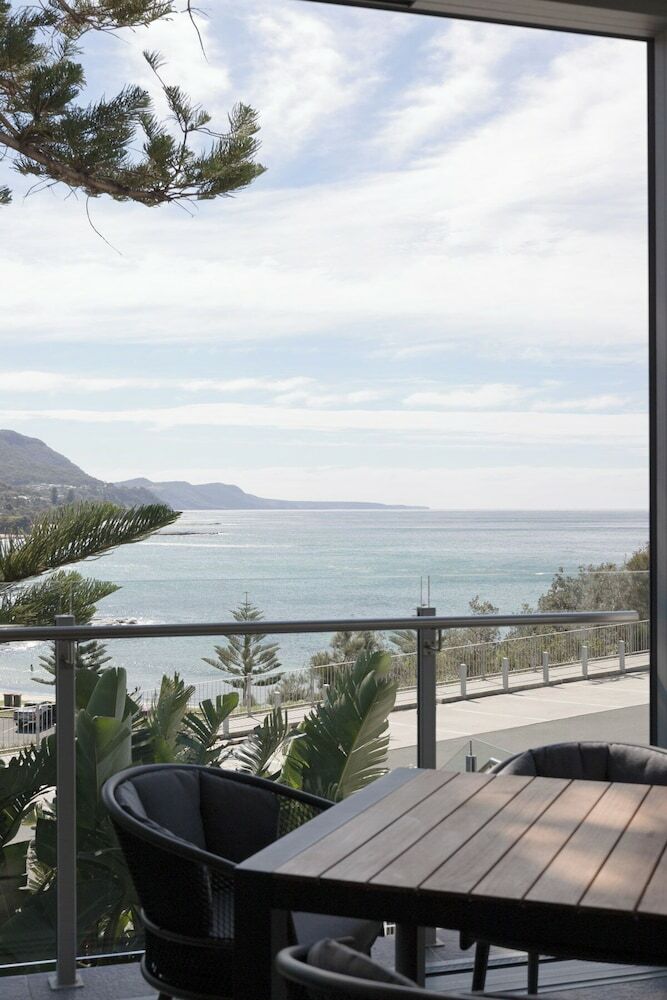 Hotel Headlands Austinmer Beach