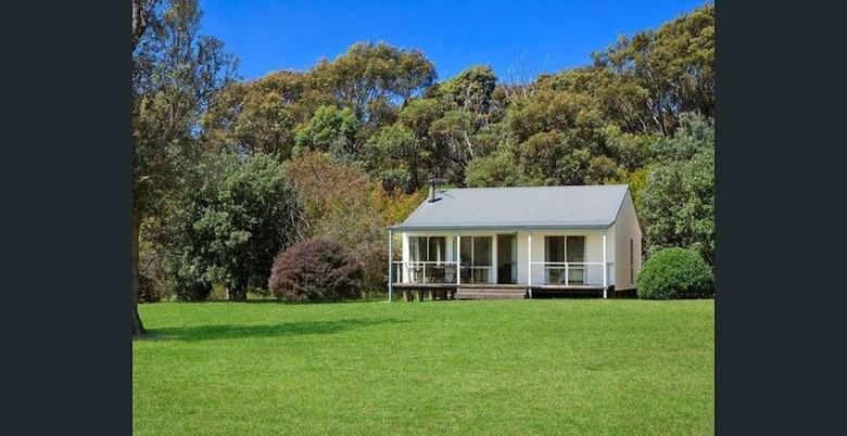 Lodge Mystery Bay Cottages