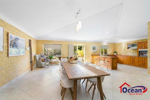 Beachside Hideaway - Bonny Hills