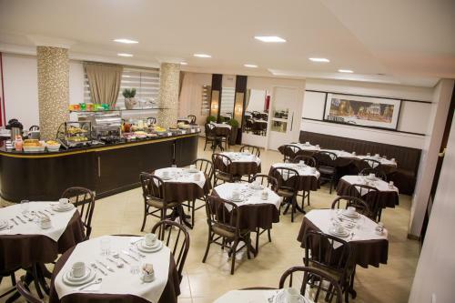 Dois Vizinhos Palace Hotel