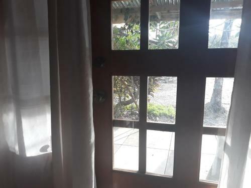Hostal Surf House Pavones