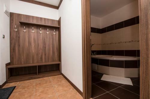 Hotel Wellness Penzion Medli?ky