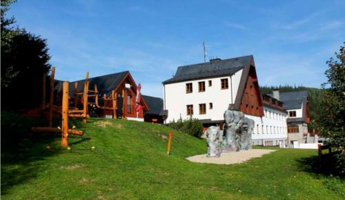 Horsk� Hotel Kop?ivn�
