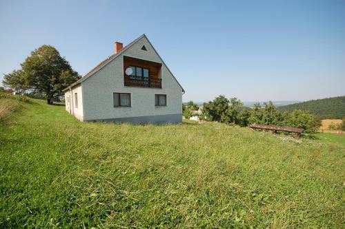 Holiday Home Stechovice/b�hmerwald 1527