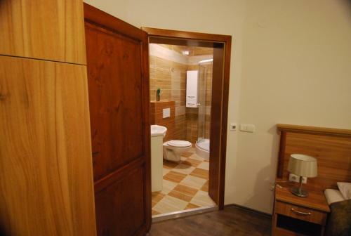 Hostal Ivanek Guest House