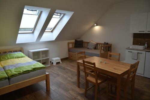 Hostal Penzion U Huj?�k?