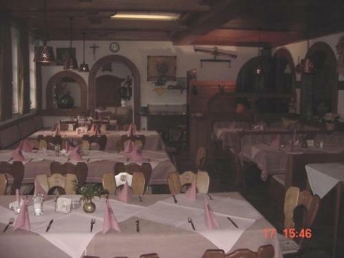 Hostal Landgasthof Zur Krone