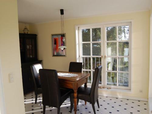 Luxurious Apartment With Trampoline In Satow