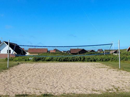 Three-bedroom Holiday Home In Harbo�re 23