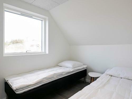 Five-bedroom Holiday Home In Ringk�bing 1