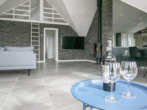 Five-bedroom Holiday Home In Ringk�bing 1