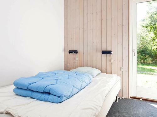 Five-bedroom Holiday Home In Knebel 1