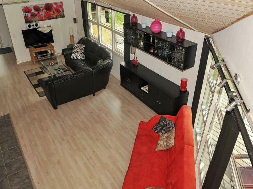 Three-bedroom Holiday Home In N�rre Nebel 4