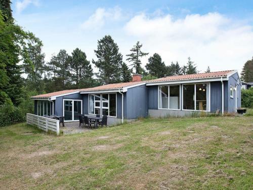Three-bedroom Holiday Home In Knebel 22
