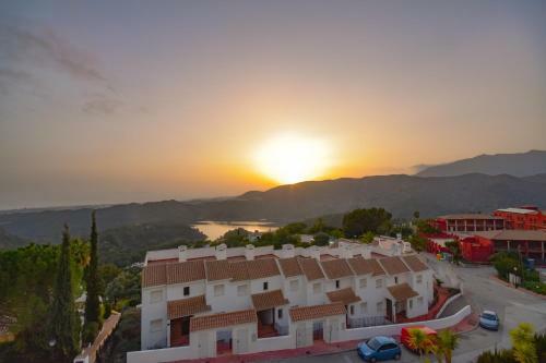 Apartamento Penthouse Balcones Del Lago Ist�n Marbella