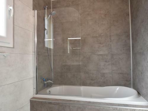 Modern Villa With Private Pool In Chatres