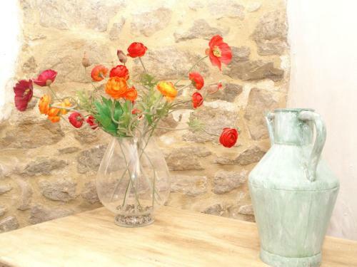 Charming Holiday Home In La Caunette With Swimming Pool