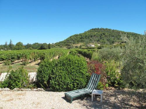 Holiday Home Les Vignes (Mbe100)
