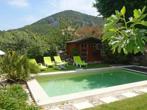 Holiday Home Le Ch�teau Mimet