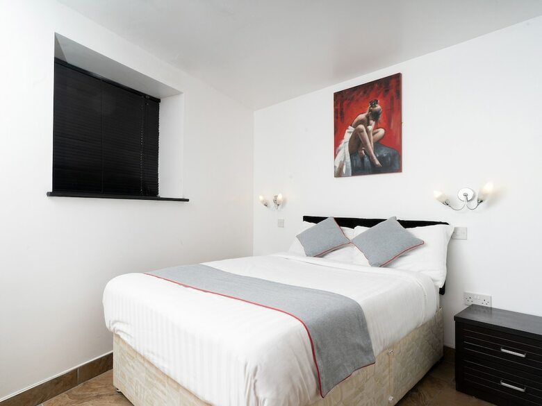 Bed & Breakfast Atz&h Inn