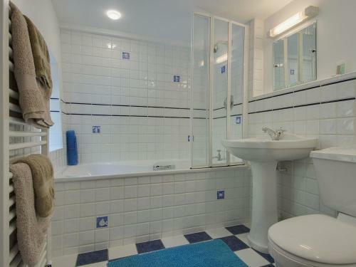 Honey House, Combebow, Lewdown