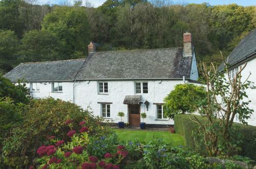 Bratton Mill Farmhouse