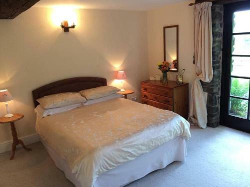 Jay Apartment At Cwmchwefru Cottages