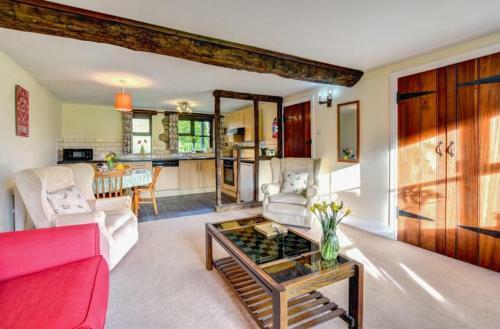 Jay Apartment At Cwmchwefru Cottages