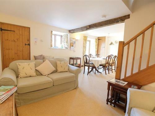 The Old Oak Tree Barn, Burford