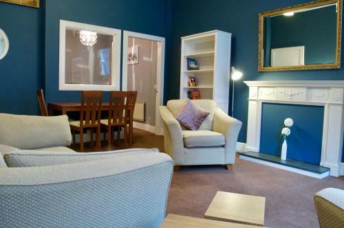 2 Bedroom Abbeyhill Apartment Sleeps 4