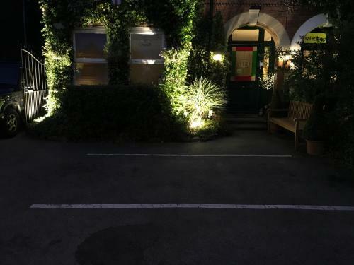 Hostal The Oak Tree Guest House