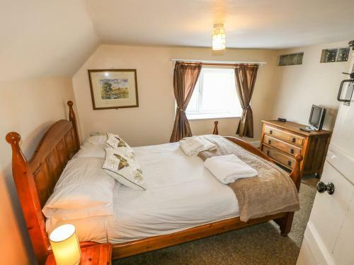 Hill Farm Cottage, Freshwater