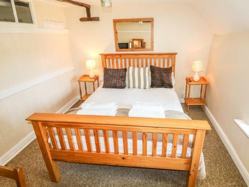 Hill Farm Cottage, Freshwater