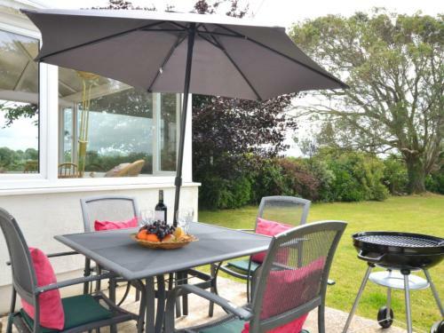 Holiday Home Caernarfon View Cottage