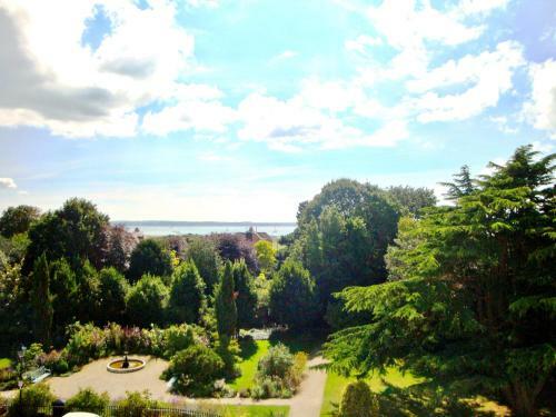 Anglesey Hotel