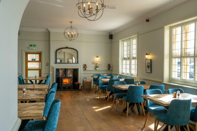 The Golden Lion Hotel