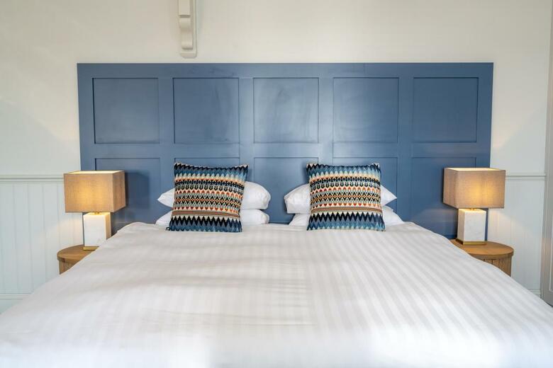 The Golden Lion Hotel
